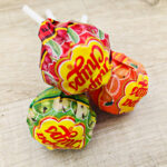 Sucettes chupa chups orange, pomme et cerise